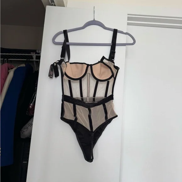 Victoria's Secret Elegant Black and Cream Bodysuit - Picture 6 of 7